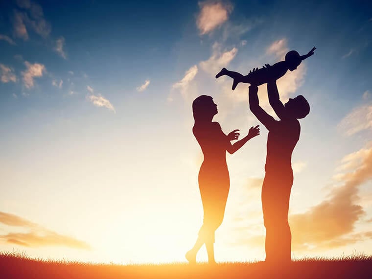 760x570_Young_Family5